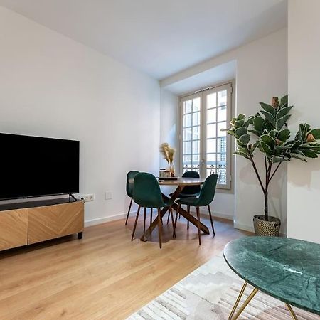 Апартаменты Premium Flat In Malaga Center With Free Parking Экстерьер фото