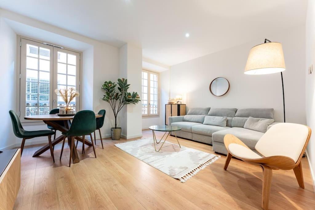 Апартаменты Premium Flat In Malaga Center With Free Parking Экстерьер фото