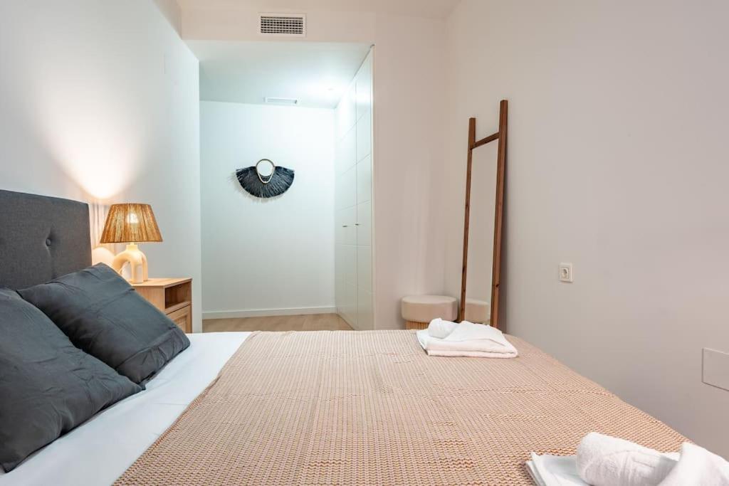 Апартаменты Premium Flat In Malaga Center With Free Parking Экстерьер фото