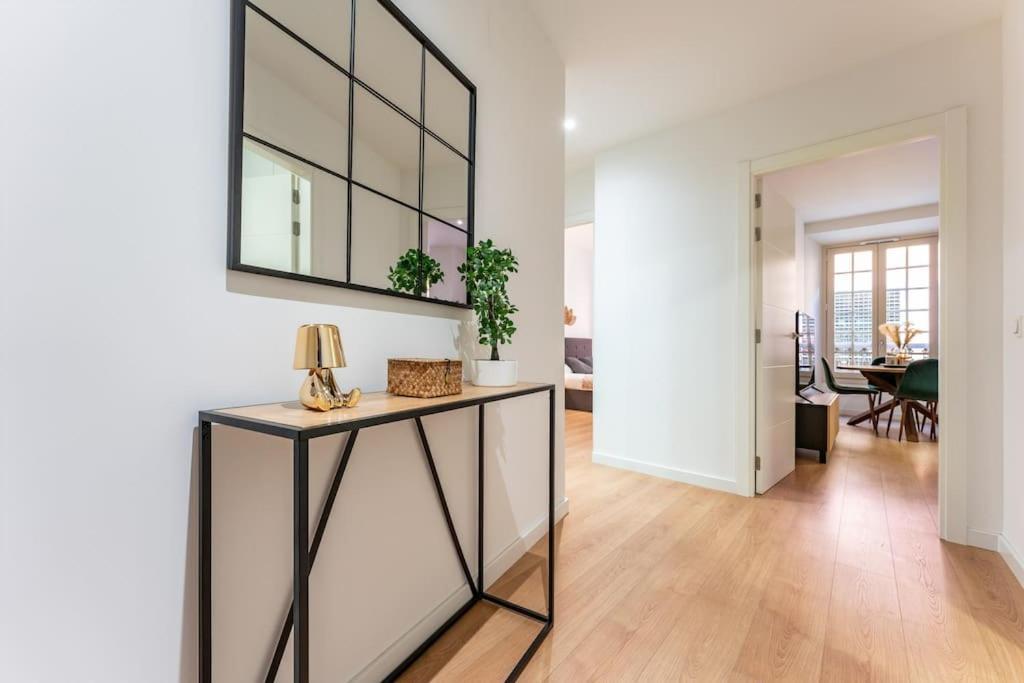 Апартаменты Premium Flat In Malaga Center With Free Parking Экстерьер фото