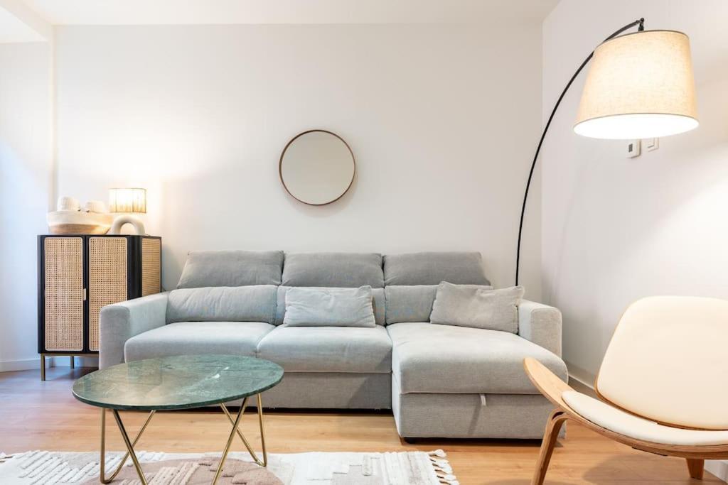 Апартаменты Premium Flat In Malaga Center With Free Parking Экстерьер фото